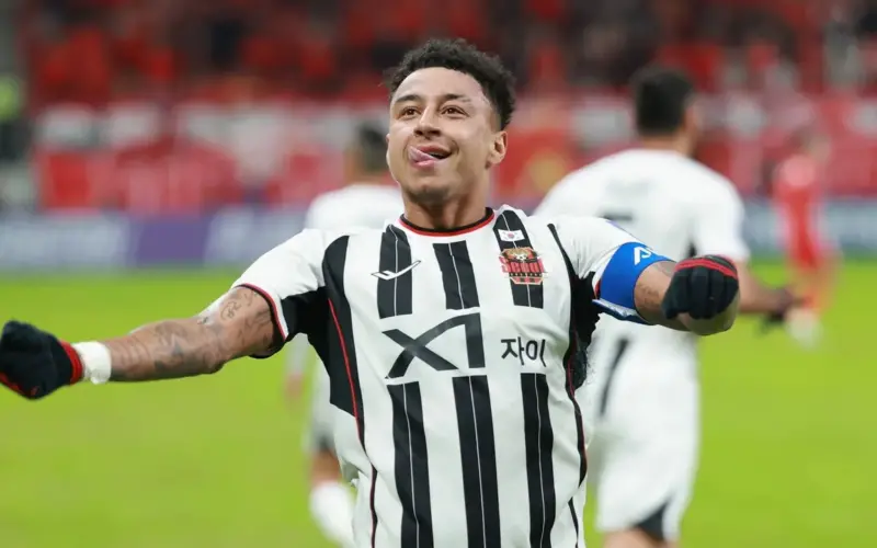 جيسي لينجارد، اللاعب المتنقل؟ نجم مانشستر يونايتد السابق في مفاوضات حول انتقال آخر غير متوقع بعد رحيله عن نادي سيول الكوري الجنوبي